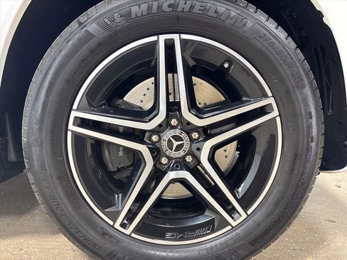 Used 2024 Mercedes-Benz GLE 350 4MATIC image 11