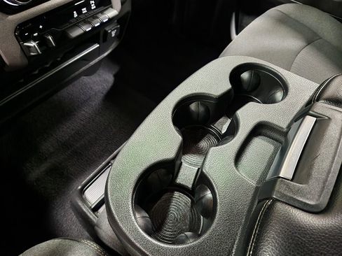 Used 2024 RAM 2500 Tradesman w/ Chrome Appearance Group image 39