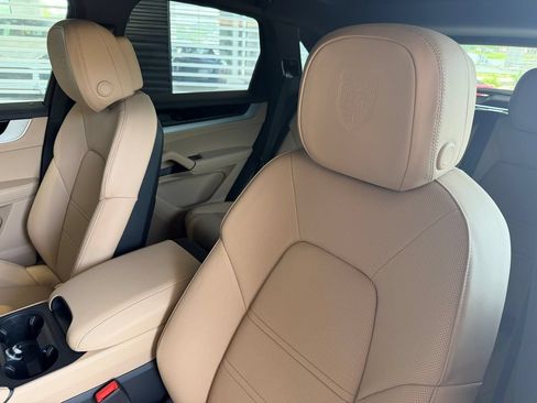 New 2026 Porsche Cayenne S AWD/4WD image 5