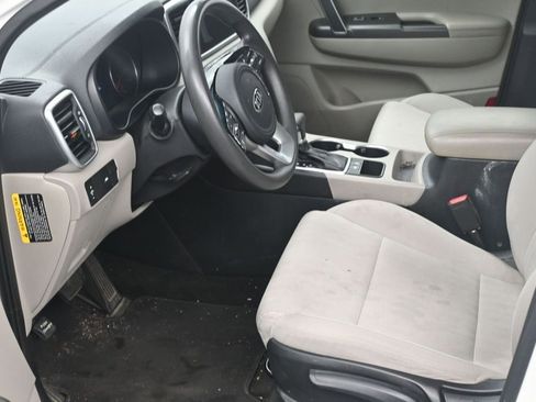 Used 2021 Kia Sportage LX FWD image 10