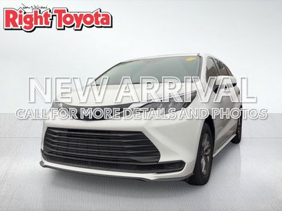 Used 2024 Toyota Sienna LE