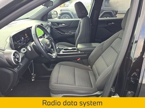 Used 2025 Chevrolet Equinox LT FWD image 11