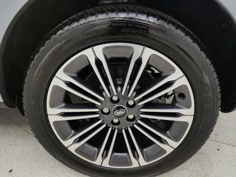Used 2024 Land Rover Range Rover Evoque S AWD/4WD image 92