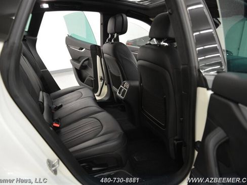 Used 2022 Maserati Levante Modena image 23