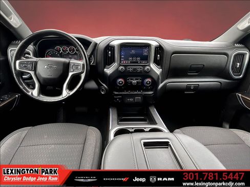 Used 2021 Chevrolet Silverado 1500 LT Trail Boss w/ Bed Protection Package AWD/4WD image 8