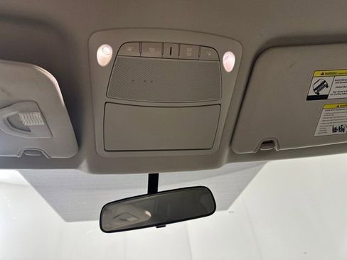 Used 2016 Nissan Rogue SV w/ SV Premium Package image 24