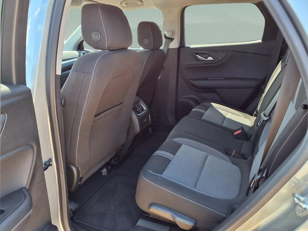 Used 2025 Chevrolet Blazer LT FWD image 20