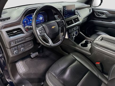 Used 2024 Chevrolet Suburban LT AWD/4WD image 9