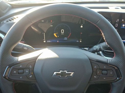 New 2026 Chevrolet Trax RS w/ Driver Confidence Package image 9