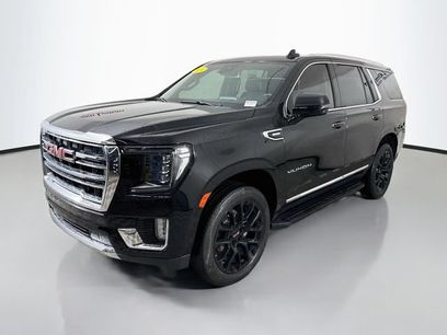Used 2024 GMC Yukon SLT w/ SLT Luxury Package