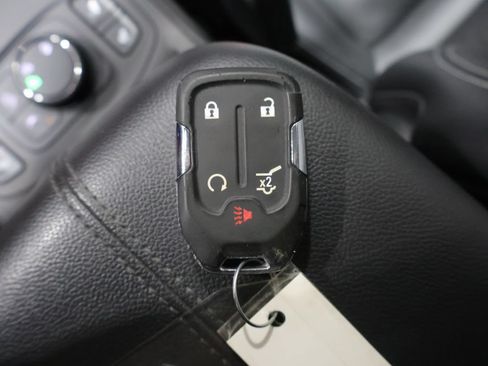 Used 2024 GMC Terrain SLT AWD/4WD image 26