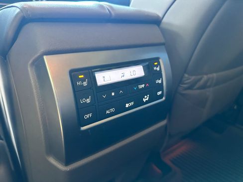 Used 2023 Lexus GX 460 Premium AWD/4WD image 19