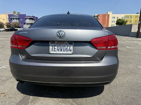 Used 2014 Volkswagen Passat 1.8T Wolfsburg Edition image 6