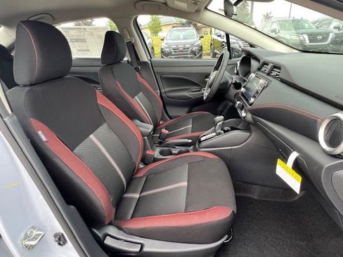 New 2025 Nissan Versa SR w/ Trunk Package image 15