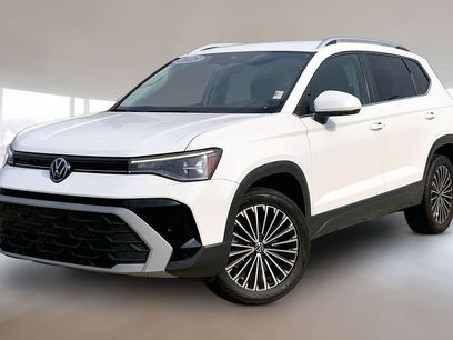 Used 2025 Volkswagen Taos SE