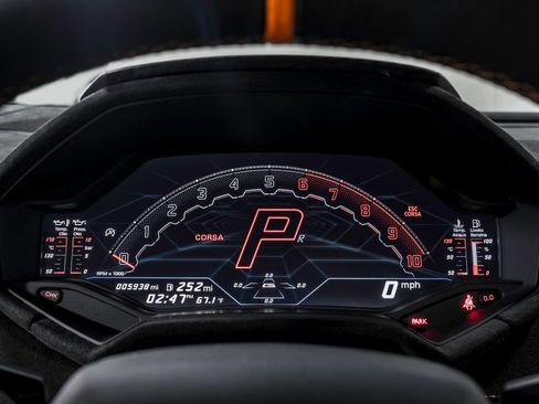 Used 2023 Lamborghini Huracan Tecnica image 17