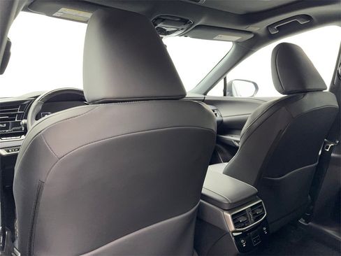 Used 2024 Lexus RX 350 Premium w/ Accessory Package (Z1) image 35