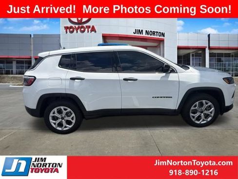 Used 2025 Jeep Compass Sport AWD/4WD image 7