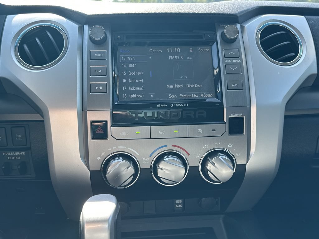 Used 2017 Toyota Tundra SR5 w/ SR5 Upgrade Package RWD image 11