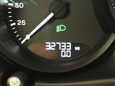 Certified 2023 Porsche Macan AWD/4WD image 20