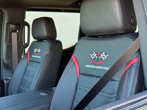 New 2026 GMC Sierra 1500 AT4 w/ Technology Package image 18