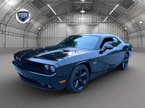 Used 2014 Dodge Challenger R/T w/ Blacktop Package RWD image 1