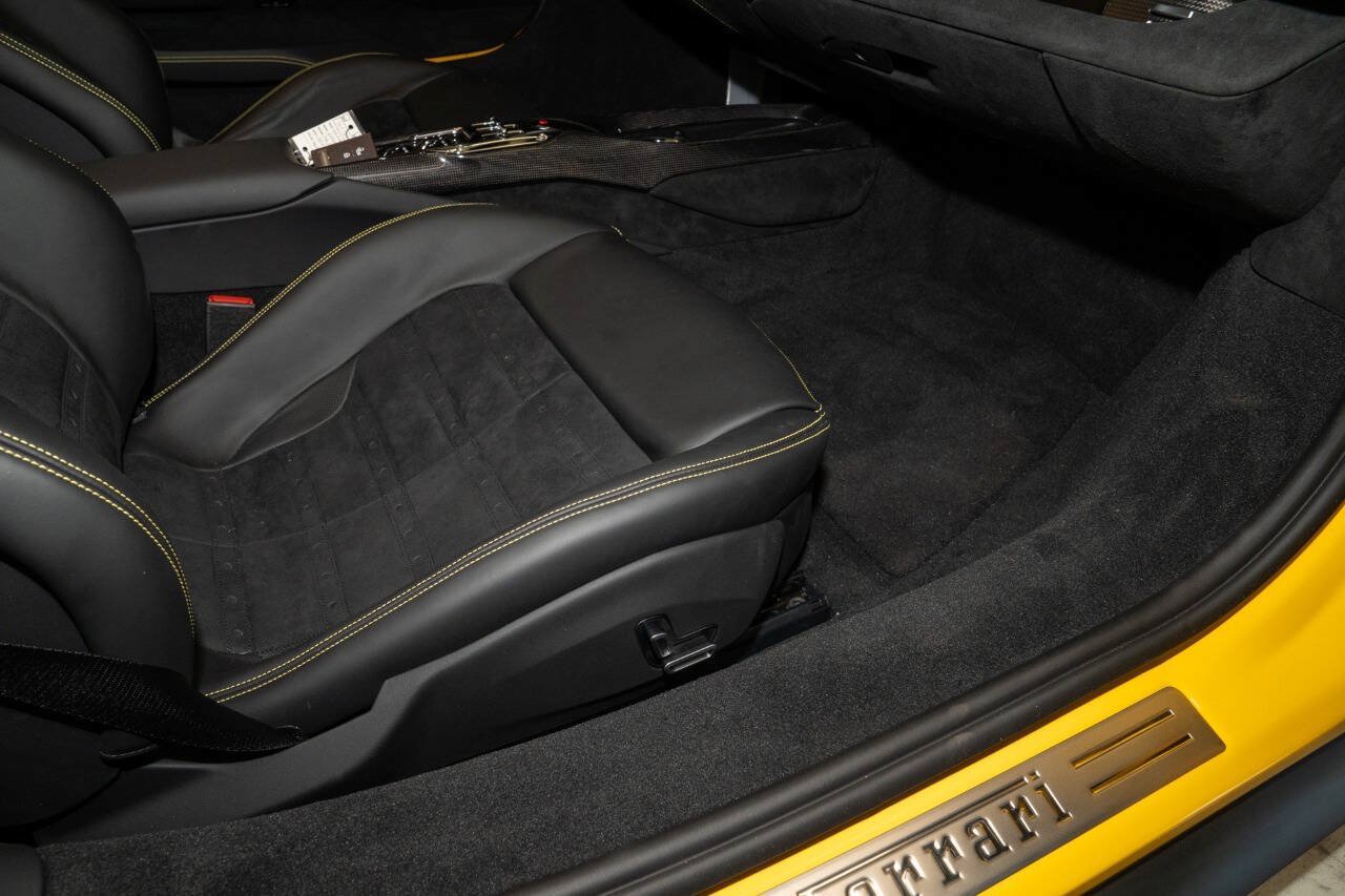 Used 2026 Ferrari 296 GTS RWD image 29