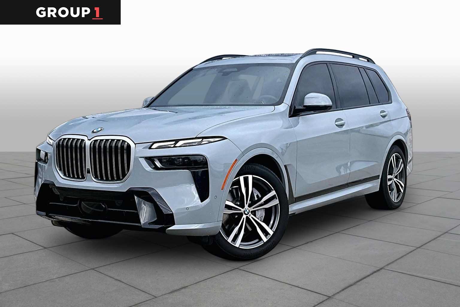 Used 2025 BMW X7 xDrive40i w/ M Sport Package AWD/4WD image 1