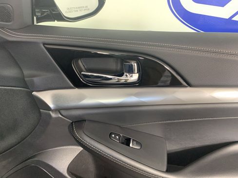 Used 2023 Nissan Maxima SL image 41