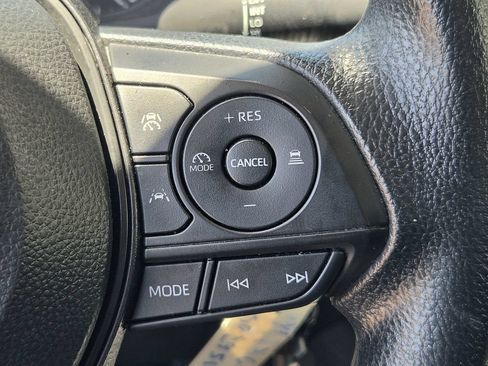 Used 2025 Toyota Corolla LE FWD image 22