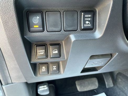 Used 2023 Nissan Frontier PRO-4X w/ Pro-4X Premium Package AWD/4WD image 11