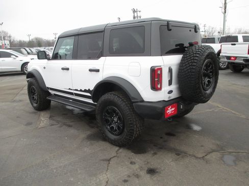 Used 2022 Ford Bronco Wildtrak image 8