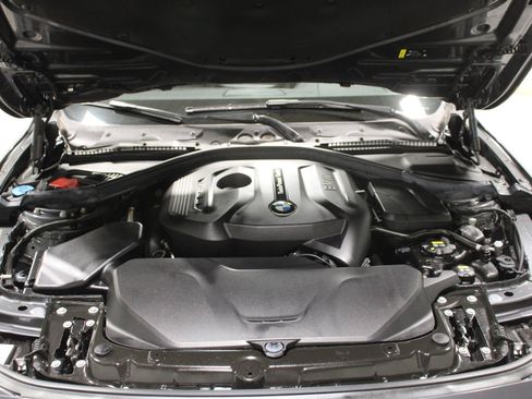 Used 2018 BMW 330i xDrive Sedan w/ Convenience Package AWD/4WD image 28