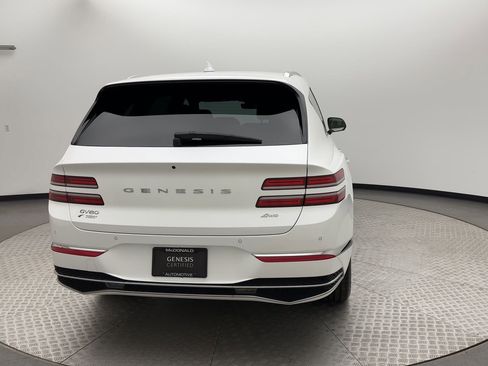 Certified 2025 Genesis GV80 2.5T Advanced image 3
