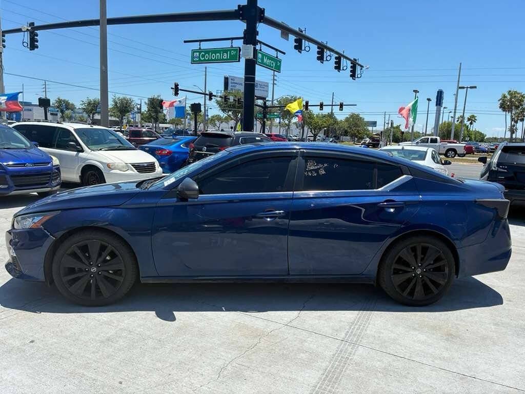 Used 2022 Nissan Altima 2.5 SR FWD image 5