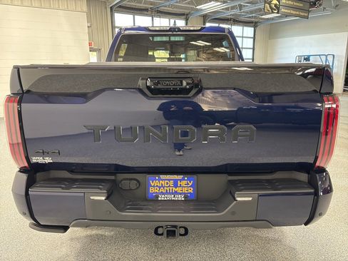 Used 2022 Toyota Tundra Platinum image 6