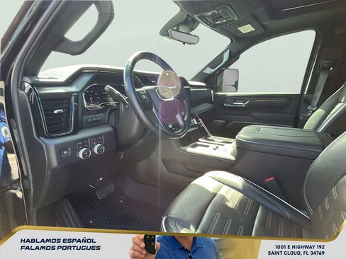 Used 2024 GMC Sierra 2500 AT4X AWD/4WD image 17