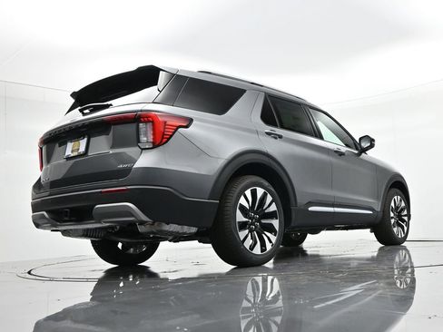 New 2026 Ford Explorer Platinum image 29
