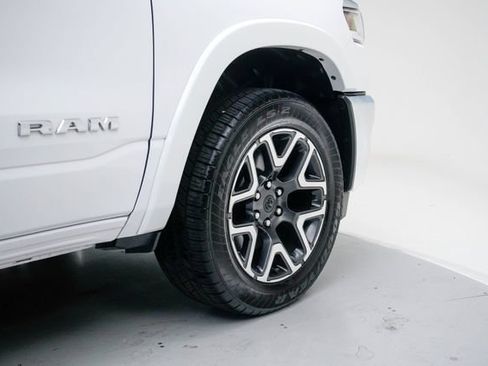 Used 2025 RAM 1500 Laramie AWD/4WD image 22