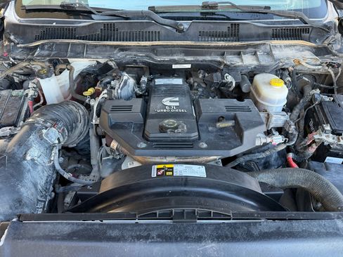 Used 2018 RAM 2500 Tradesman w/ Chrome Appearance Group image 17