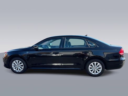 Used 2014 Volkswagen Passat Wolfsburg Edition image 5