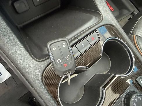 Used 2023 GMC Acadia AT4 w/ Technology Package AWD/4WD image 31