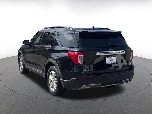 Used 2024 Ford Explorer XLT w/ Equipment Group 202A RWD image 10
