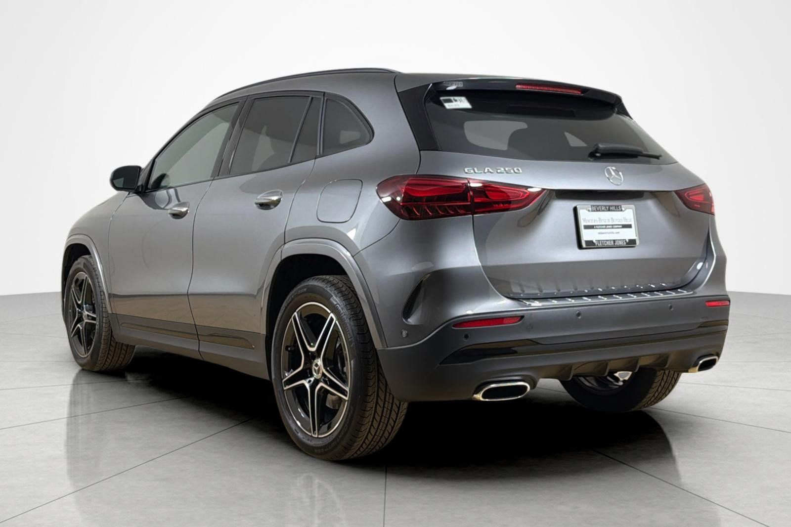 Used 2026 Mercedes-Benz GLA 250 image 3