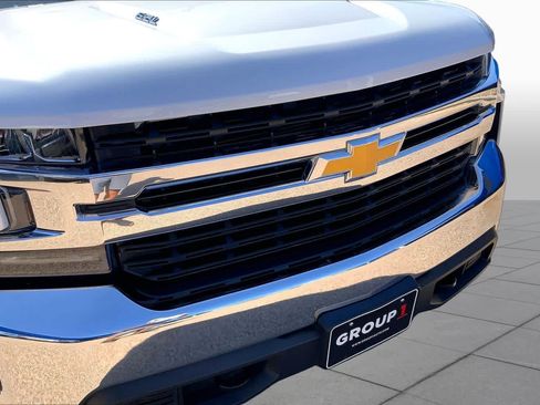 Used 2020 Chevrolet Silverado 1500 LT w/ Texas Edition AWD/4WD image 30