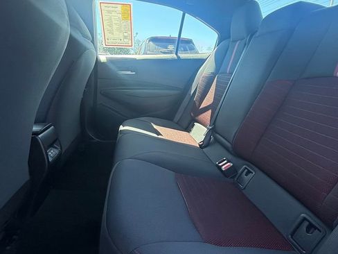Used 2024 Toyota Corolla SE w/ SE Premium Package FWD image 21