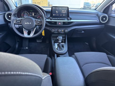 Used 2024 Kia Forte LXS image 12