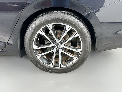 Used 2023 Volkswagen Jetta Sport FWD image 32