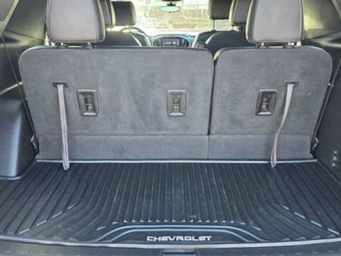 Used 2023 Chevrolet Traverse Premier AWD/4WD image 7