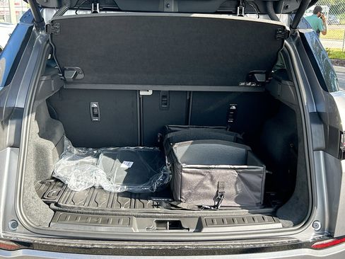 New 2026 Land Rover Range Rover Evoque S image 8